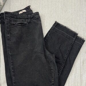 Universal Thread Black Ankle Cropped Jeans